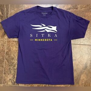 Sitka Minnesota Vikings T Shirt L RARE.